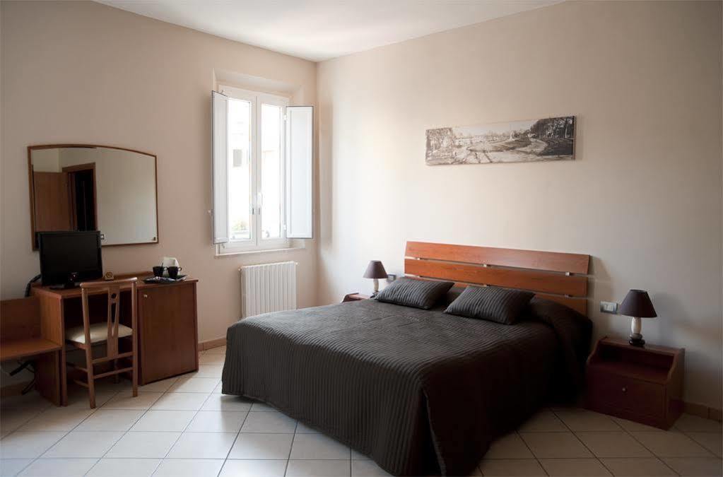 Hotel San Romano Ferrara Exterior photo